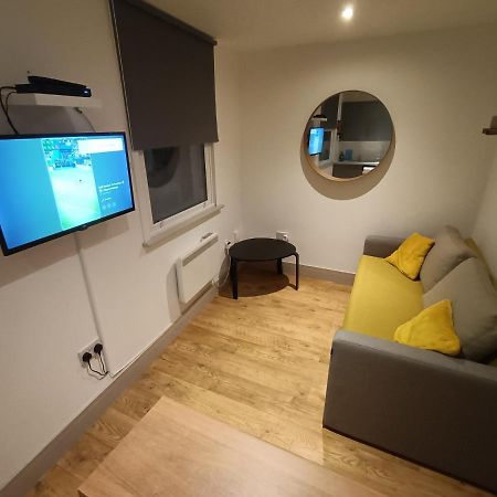 Lovely 1 Bedroom Apartment In ロンドン エクステリア 写真