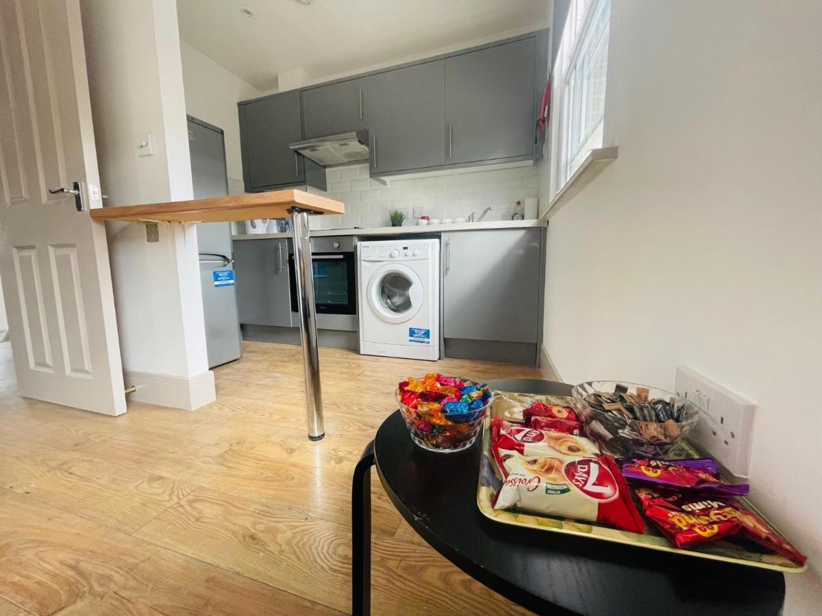Lovely 1 Bedroom Apartment In ロンドン エクステリア 写真