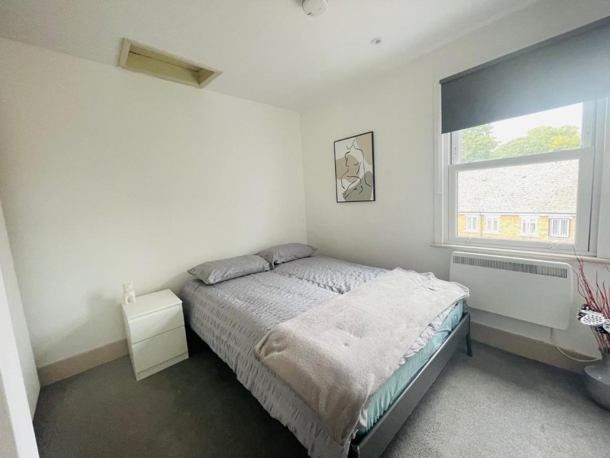 Lovely 1 Bedroom Apartment In ロンドン エクステリア 写真